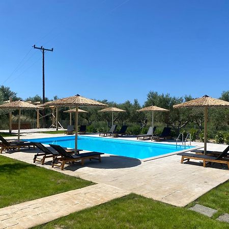 גיאלובה Three Charites Resort מראה חיצוני תמונה